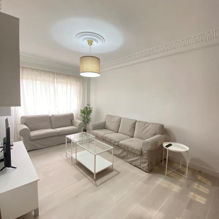 Piso acogedor con estilo nórdico en zona centro - Apartment mit 3 Schlafzimmern - 14