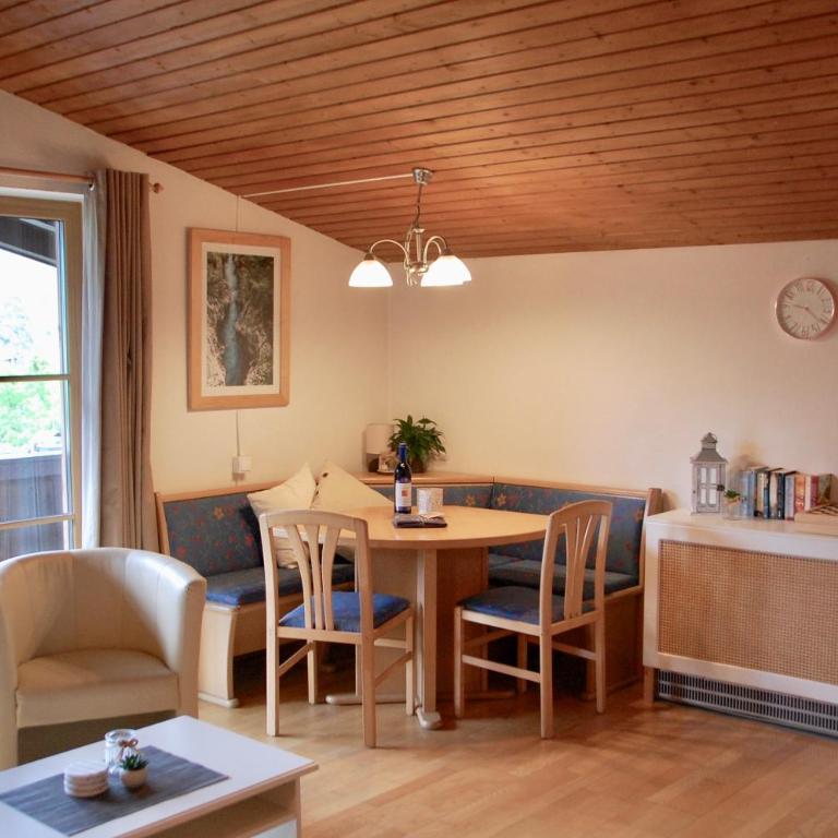 Landhaus Bergner Alm - Apartment mit Balkon - 16