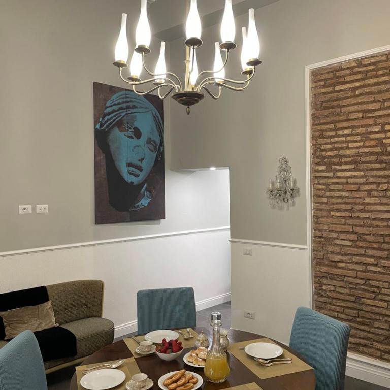 Mia roma centro - Three-Bedroom Apartment - 1