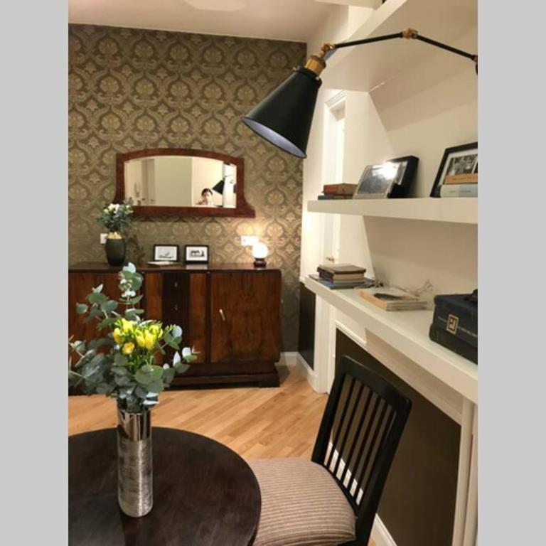 Mia residenza al Pantheon - Three-Bedroom Apartment - 1