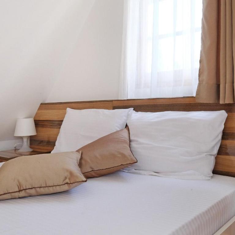 Apartments Bohemia - Vikednica sa 1 Spavaćom Sobom - 5