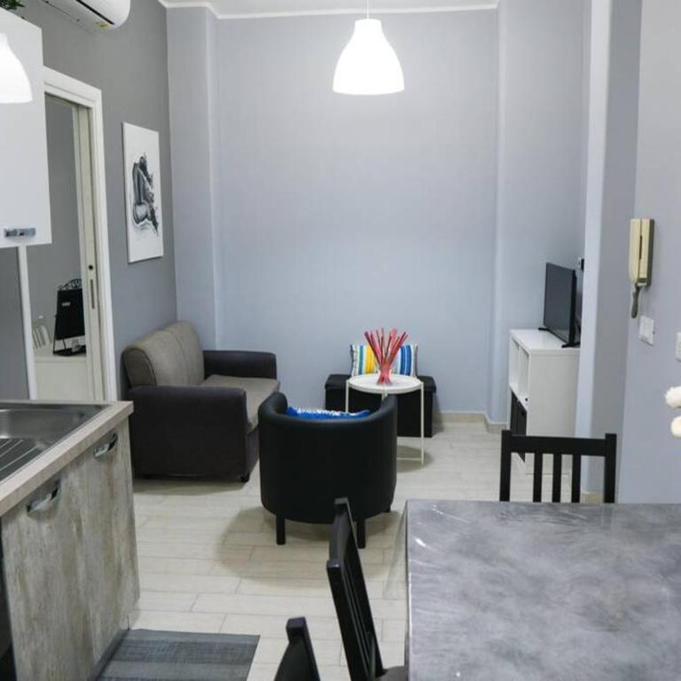 Casa Mitch - Three-Bedroom Apartment - 1