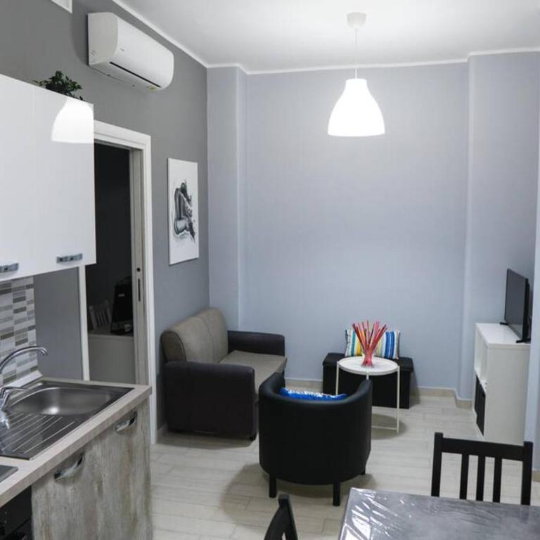 Casa Mitch - Three-Bedroom Apartment - 2