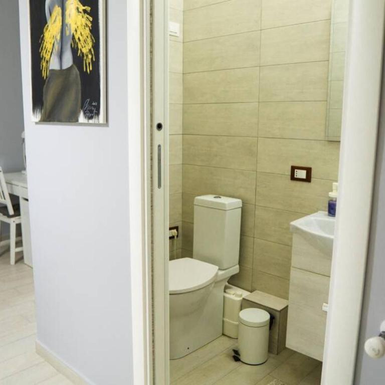 Casa Mitch - Three-Bedroom Apartment - 11