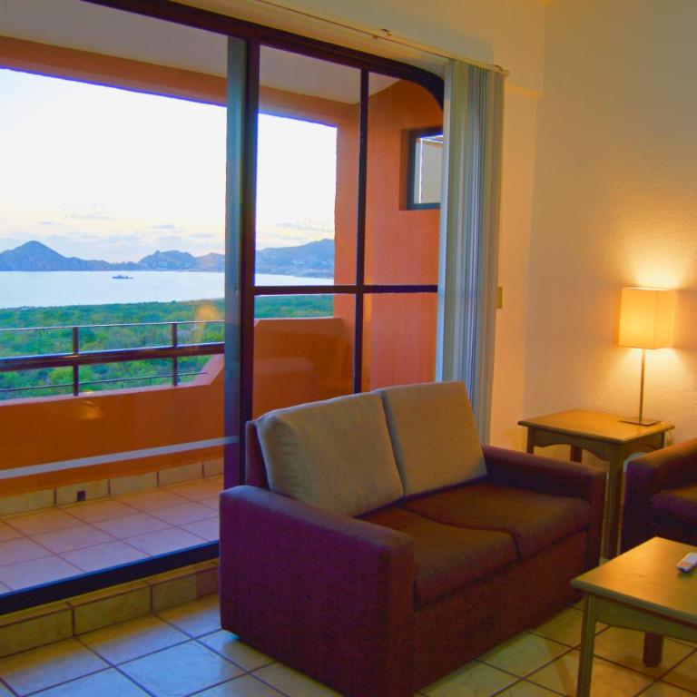 Sunrock Hotel & Suites - Apartamento de 2 dormitorios con vistas al océano - 1