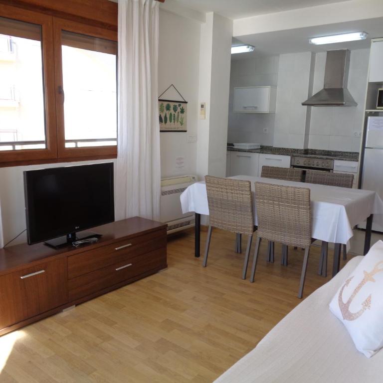 Primera Línea de Playa, Ada Benedicto XIII, Aire acondicionado, WiFi, Parking - Apartamento con vistas al mar - 4ª planta - 12