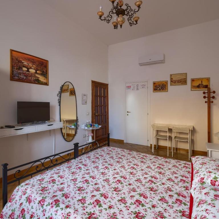 Dimora Del Magnifico - Camera Tripla con Bagno Privato - 13