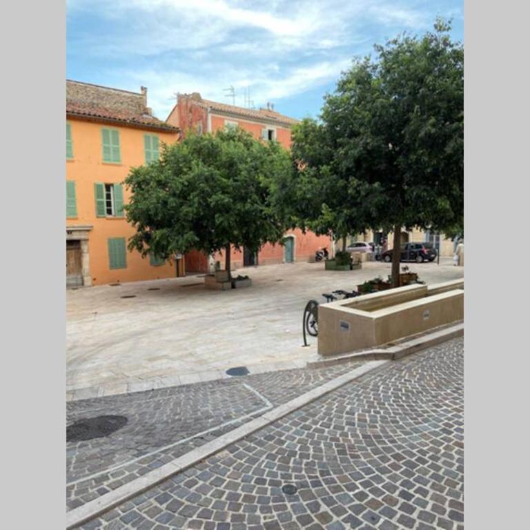 Hyères centre/vieille ville: superbe T2 - Appartement 1 Chambre - 4