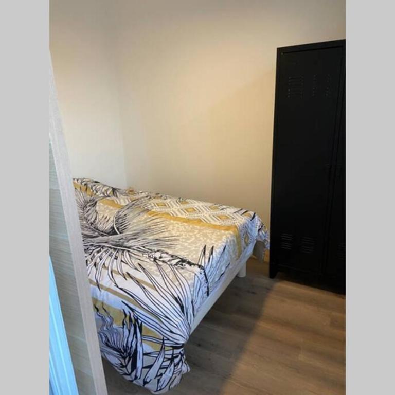 Hyères centre/vieille ville: superbe T2 - Appartement 1 Chambre - 9