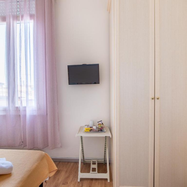 Casa Arsella - Double Room with Balcony or Terrace - 7