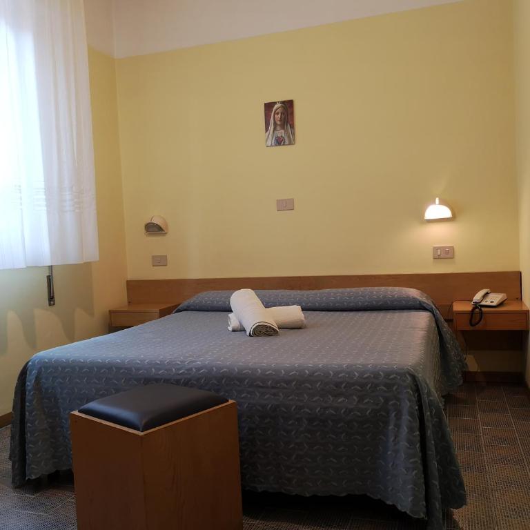 Hotel Nives - Double Room without Balcony - 3