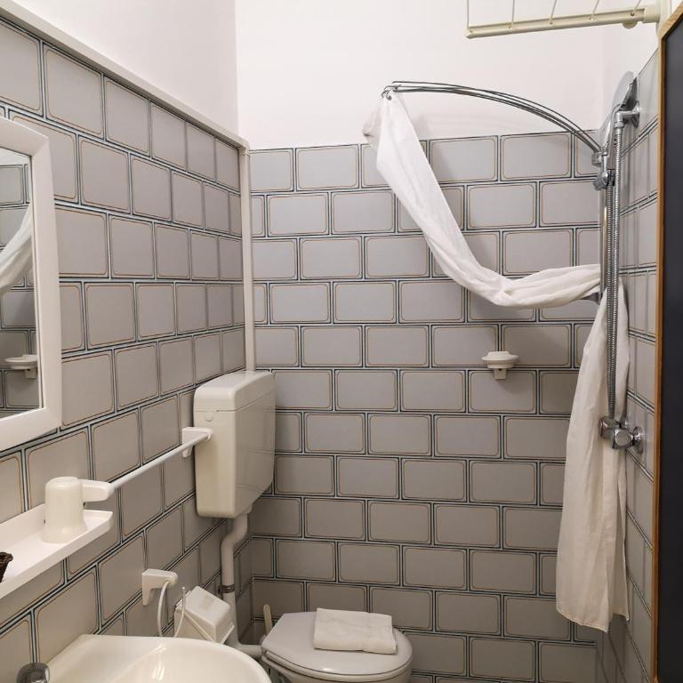 Hotel Nives - Double Room without Balcony - 5