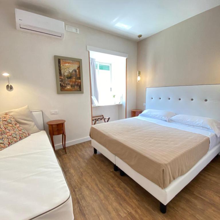 Hotel Europeo Napoli - Superior Double Room - 18