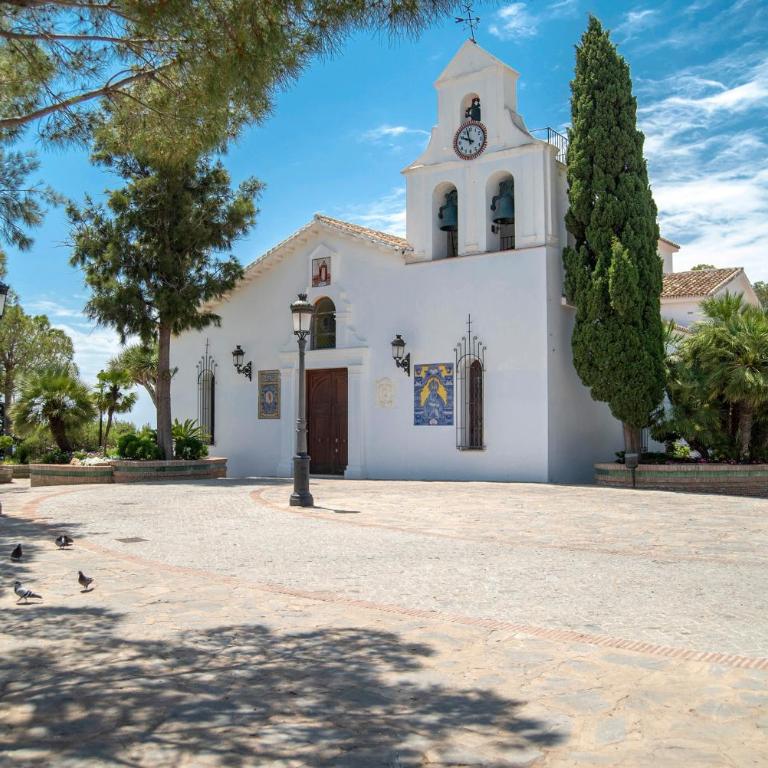 BENAL BEACH Superb Beach front 1 Bedroom Apartment, Sleeps 5 - Apartamento de 1 dormitorio - 50