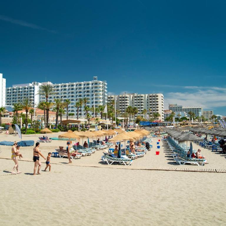 BENAL BEACH Superb Beach front 1 Bedroom Apartment, Sleeps 5 - Apartamento de 1 dormitorio - 41