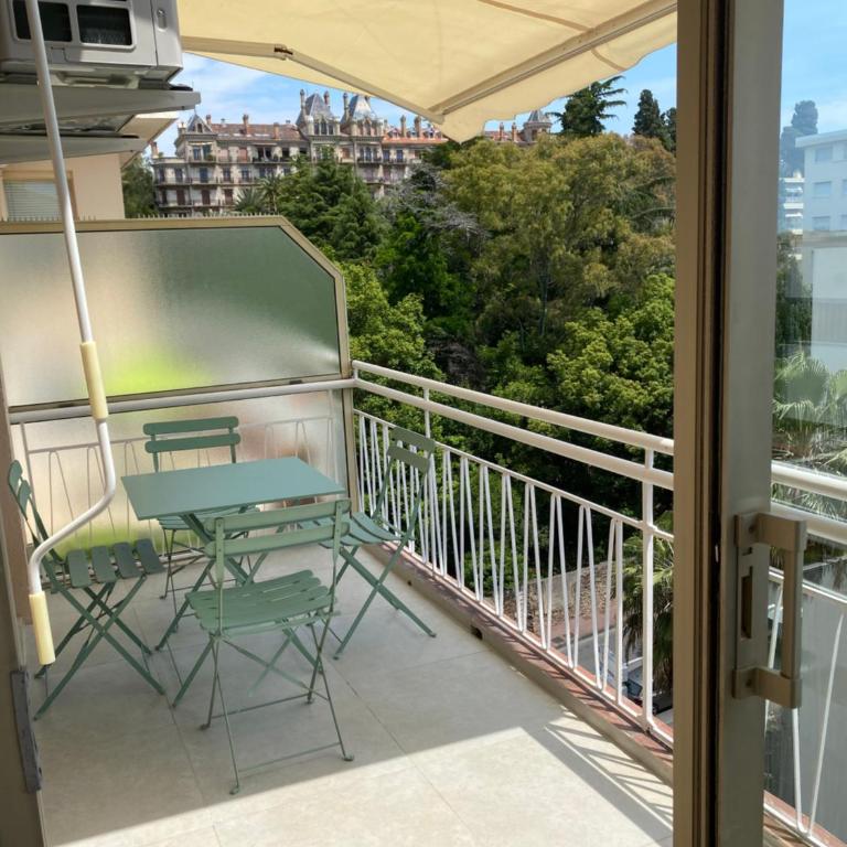 Appartement rooftop, première ligne, vue mer, 50m de plage du Midi - One-Bedroom Apartment - 9
