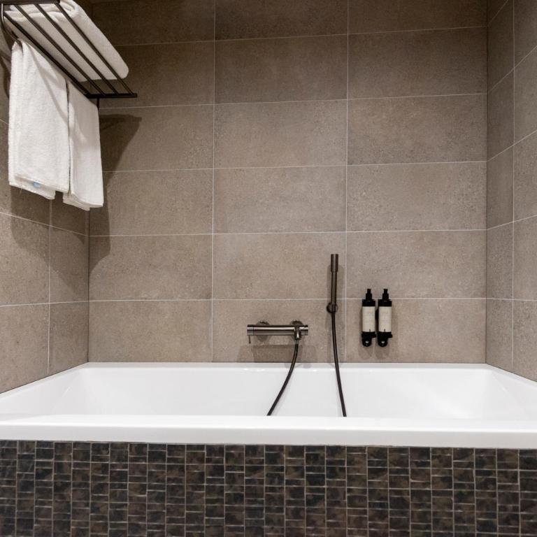 Hotel L'Acquale - Suite avec Jacuzzi - 5