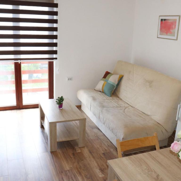 Zeleno srce - Apartment with Balcony - 20