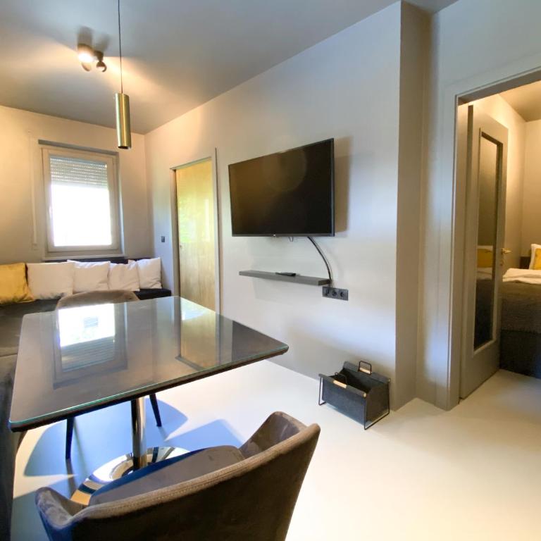Stufels 7 Design Apartment with Brixen Card - Two-Bedroom Apartment - 35