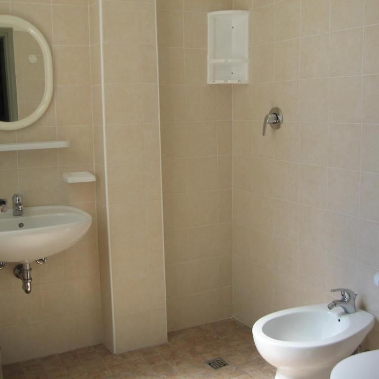 Hotel Eleonora - Camera Tripla - 2