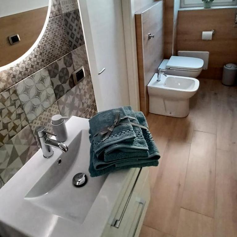 B&B Alghero Reina - Camera Matrimoniale con Bagno Privato - 11