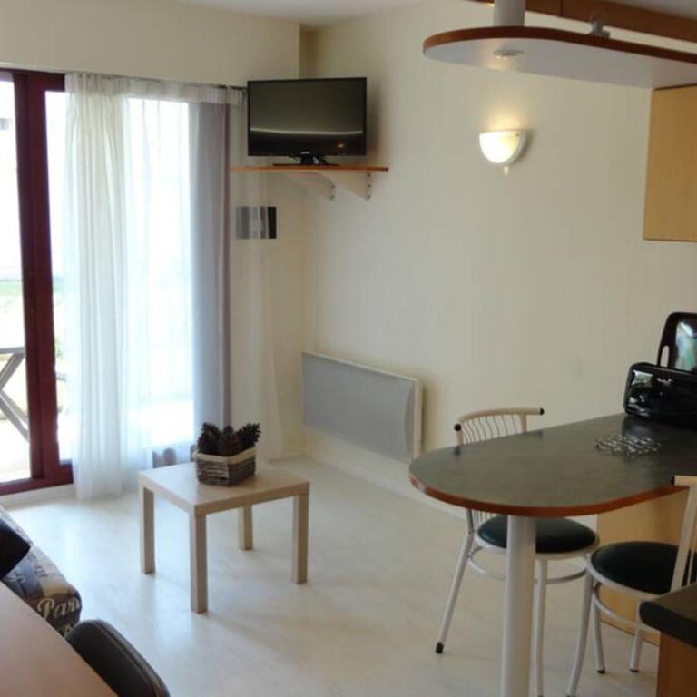 Studio, terrasse, piscine, plage, Les Minimes - Studio - 4