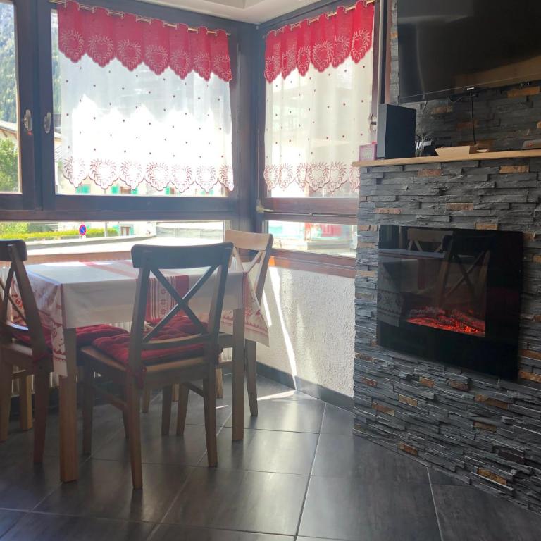 Chamonix centre - WIFI - Rés Aiguille du midi - Studio-Apartment - 3