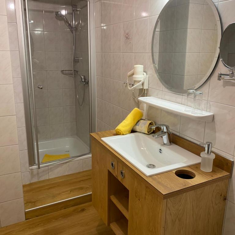Gasthof - Pension - Adler - Großes Doppelzimmer - 6