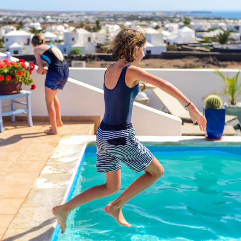 Poolvilla with Oceanview (wheelchair accessible/pool lift) - Three-Bedroom Villa - 12
