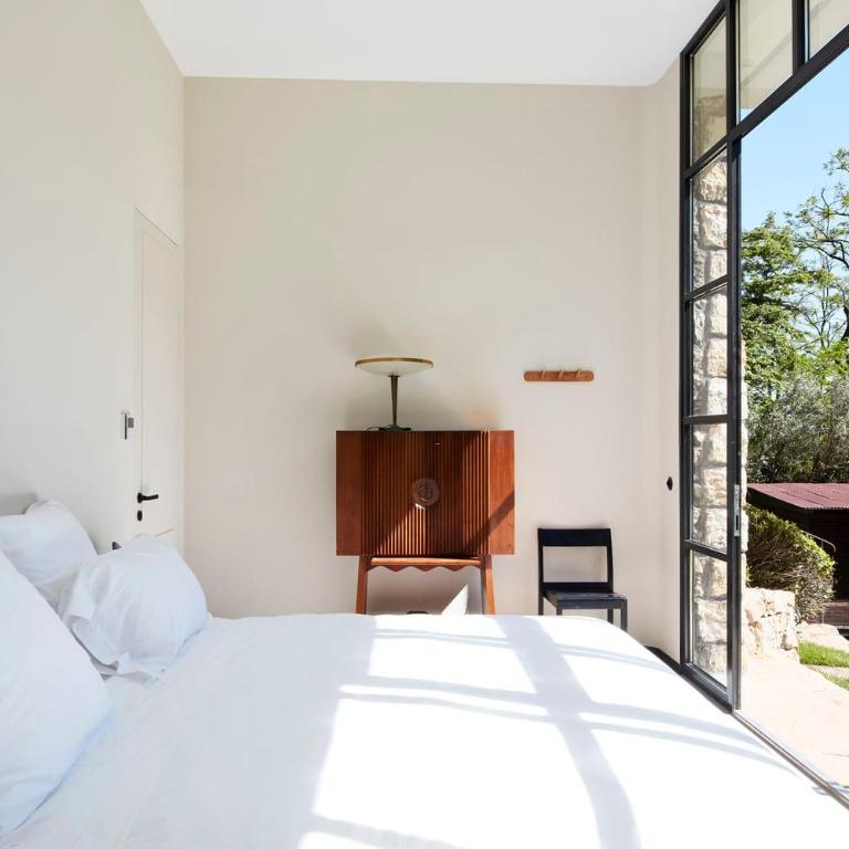 FONDATION CAB St-Paul-de-Vence - Chambre Lit King-Size - Vue sur Jardin - 3