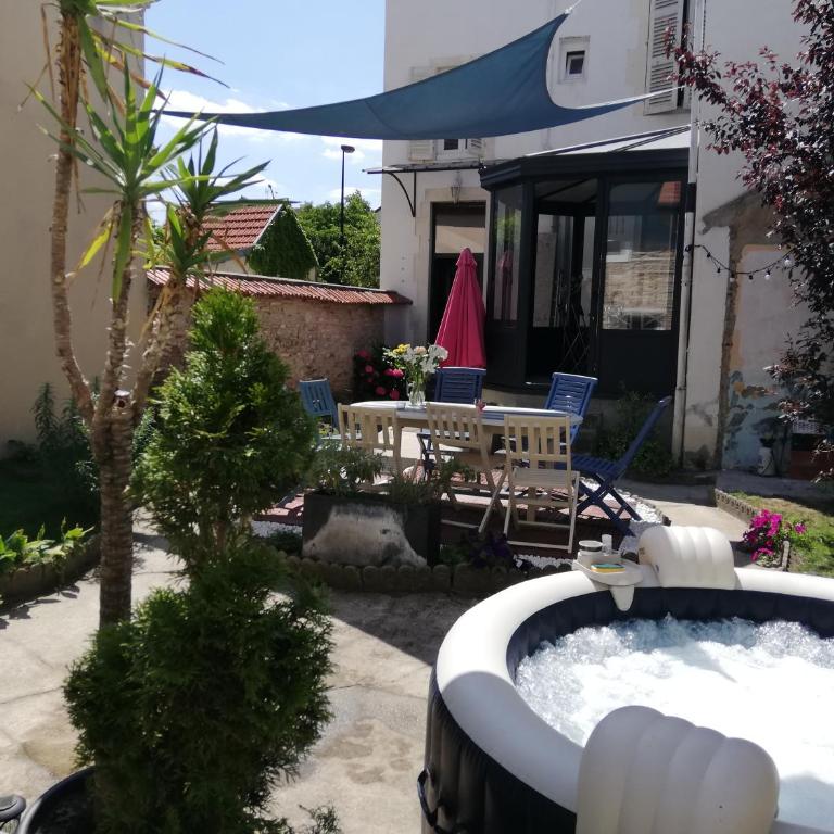F1 proche des Thermes - Appartement 1 Chambre - 2