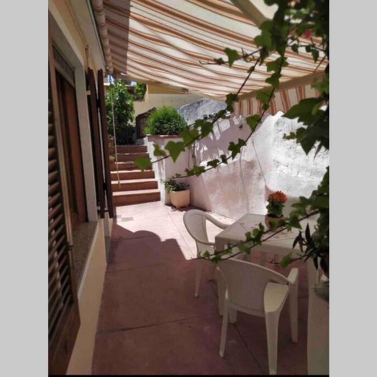 Casa Maddalenina con giardino, vicino al mare! - Appartamento con 2 Camere da Letto - 15