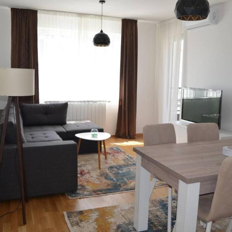 Comfy New Apartment - Two-Bedroom Apartment - 9