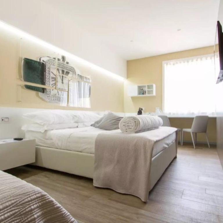 Ginevra Rooms - Camera Tripla Deluxe - 2