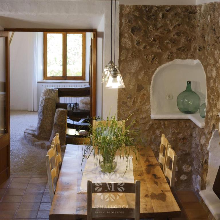 VILLA CAN PERIC WITH POOL Quiet and spacious WIFI - Casa - 24