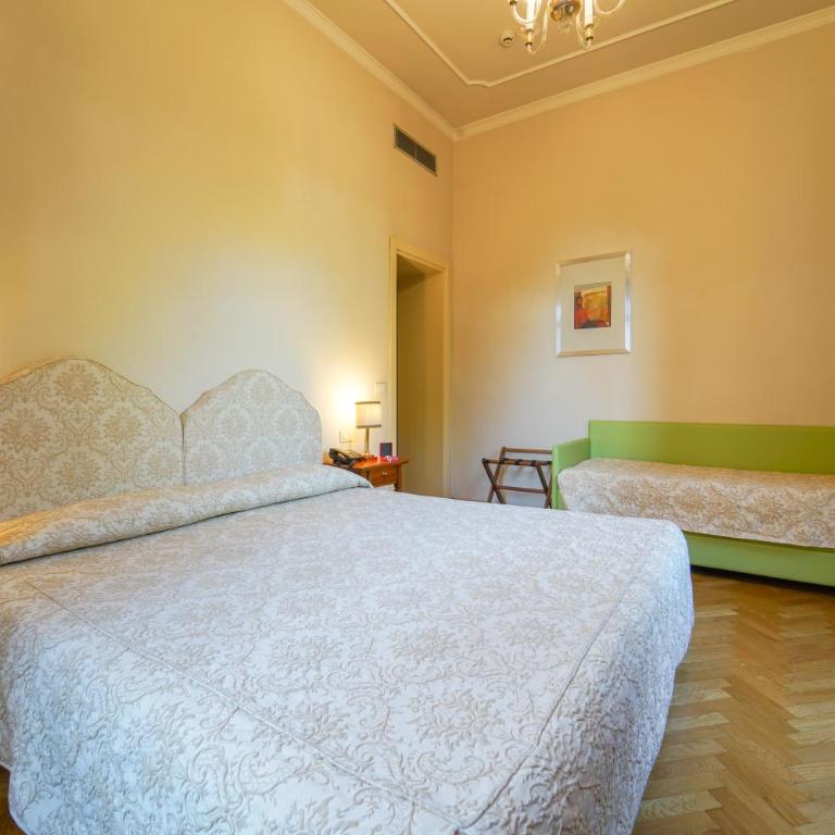 HG Hotel Cappelli - Camera Tripla - 7