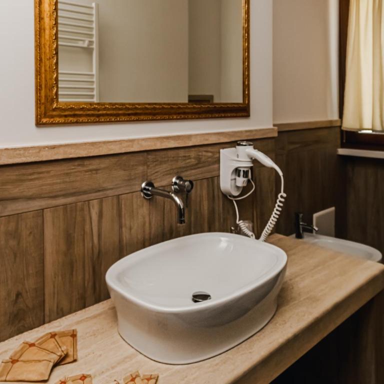 Holiday Gli Archi - Grand Deluxe Double Room - 1