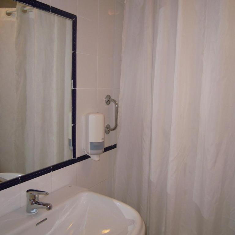Hostal Moscatel - Double Room - 1