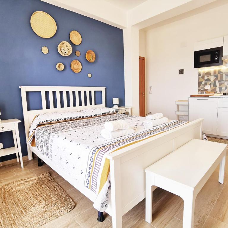 B&B MiraValle Agrigento - Camera Tripla con Cucina, Balcone e Vista Mare - 5