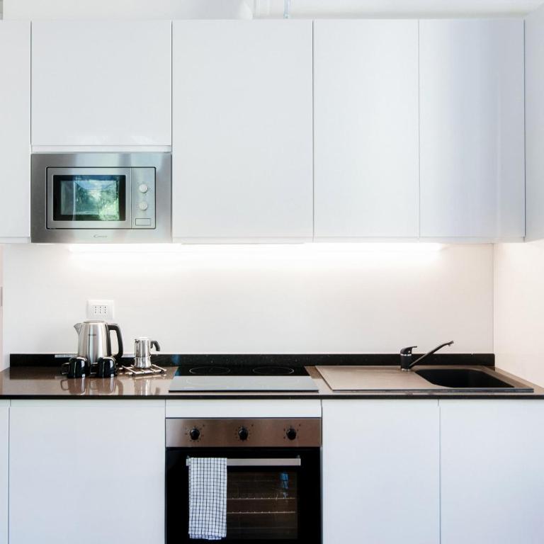 White Loft by "The House Of Travelers" - Two-Bedroom Apartment - 16