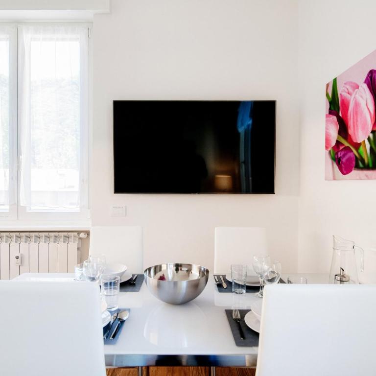 White Loft by "The House Of Travelers" - Two-Bedroom Apartment - 11