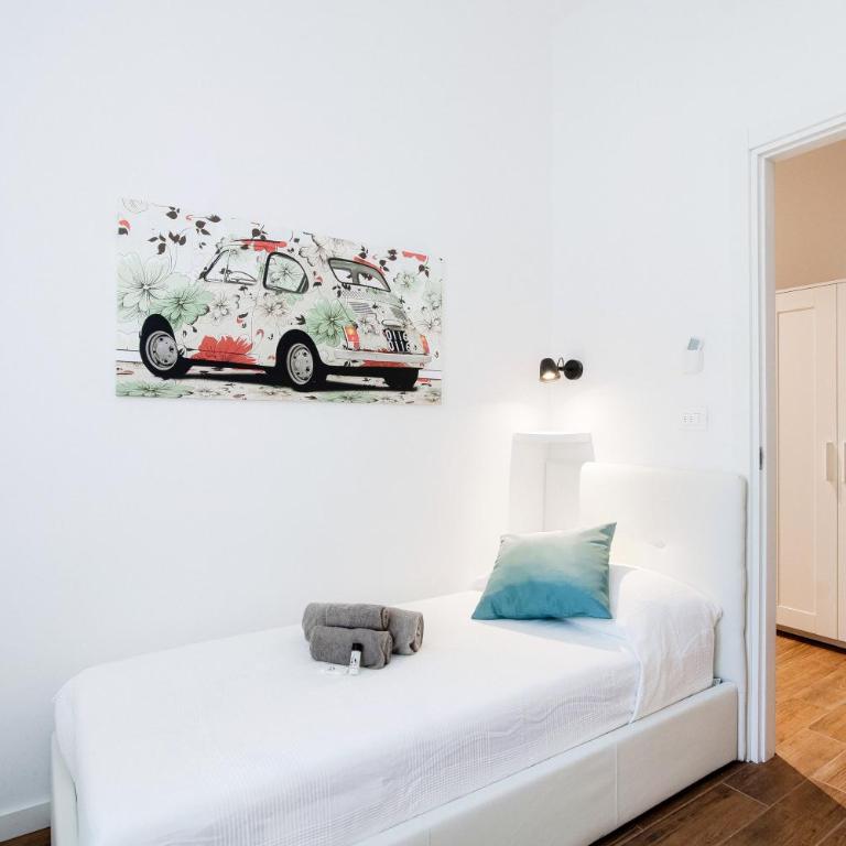 White Loft by "The House Of Travelers" - Two-Bedroom Apartment - 28