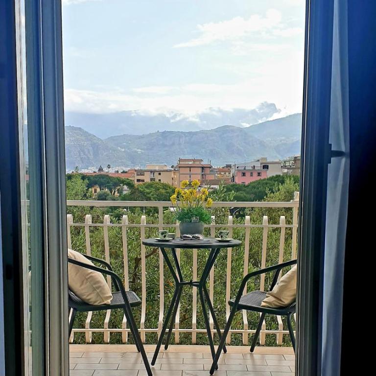 Casa Athena - Double Room with Balcony and Sea View - 1