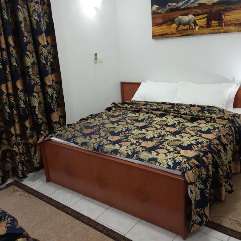 " Villa Kruna Lux " - Trokrevetna Soba s Terasom i Pogledom na More - 2