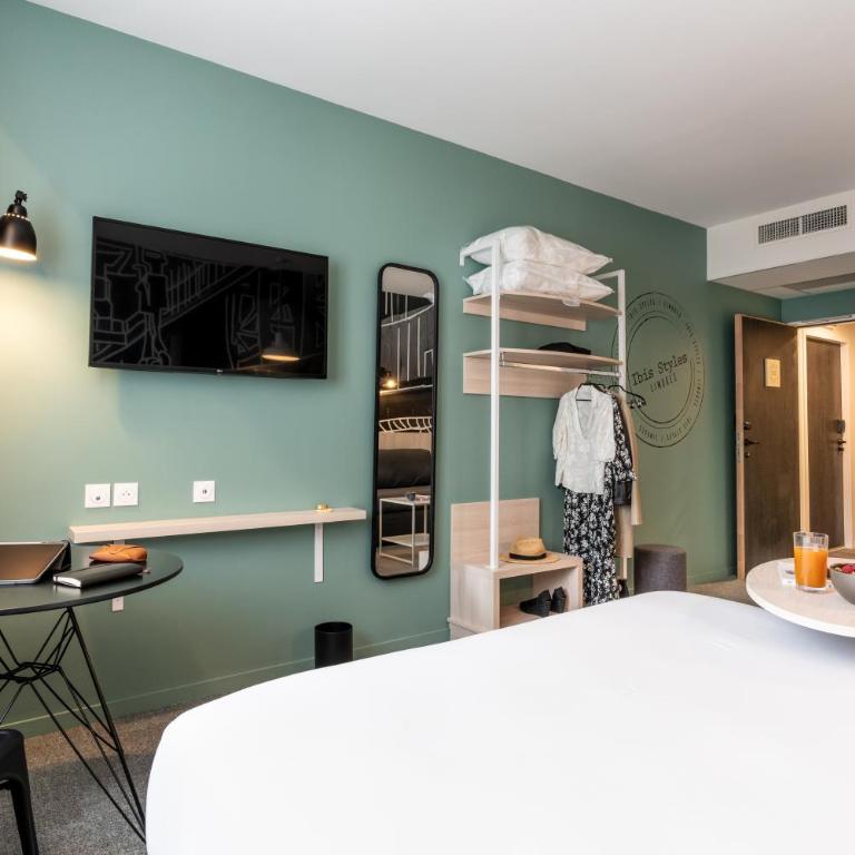 ibis Styles Limoges Centre - Suite Familiale avec Canapé-Lit - 13