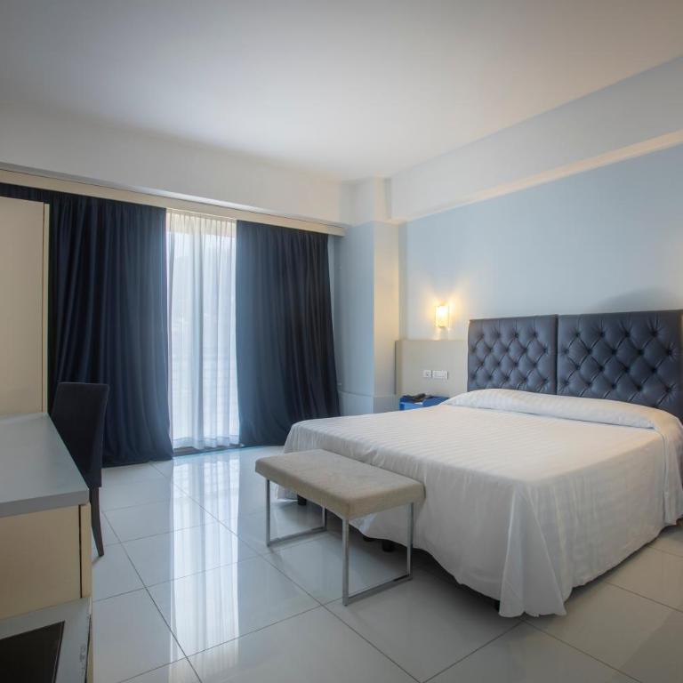 Grand Hotel Salerno - Camera Matrimoniale Standard - 1
