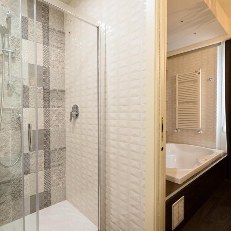 Hotel Serenella - Suite Deluxe con Balcone - 19