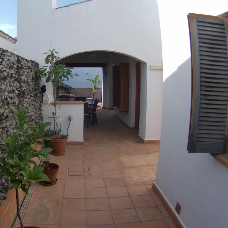 Casa Calida - Three-Bedroom Villa - 38