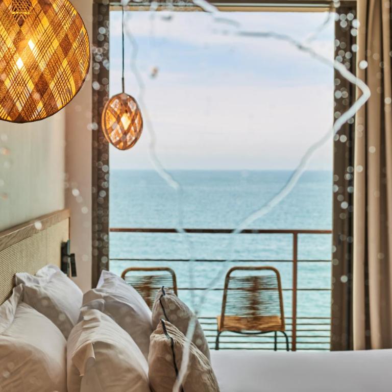 Les Roches Brunes - Chambre Double de 17 m² avec Balcon - Vue sur Mer - 2