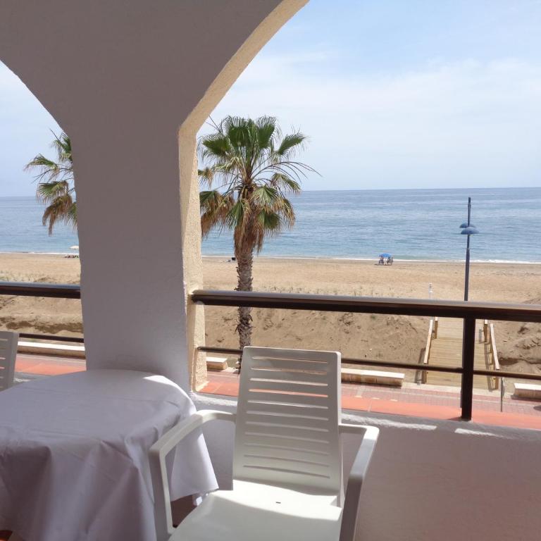 Primera Línea de Playa, Ada Benedicto XIII, Aire acondicionado, WiFi, Parking - Apartamento con vistas al mar - 2ª planta - 12
